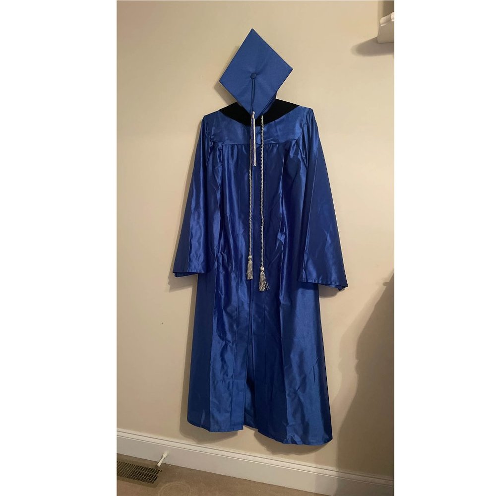 Graduation Cap and Gown - Blue w/ Silver Class of 2000